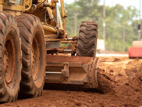 motor-grader-farm-road